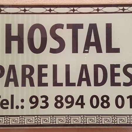 סיטגס Hostal Parellades מראה חיצוני תמונה